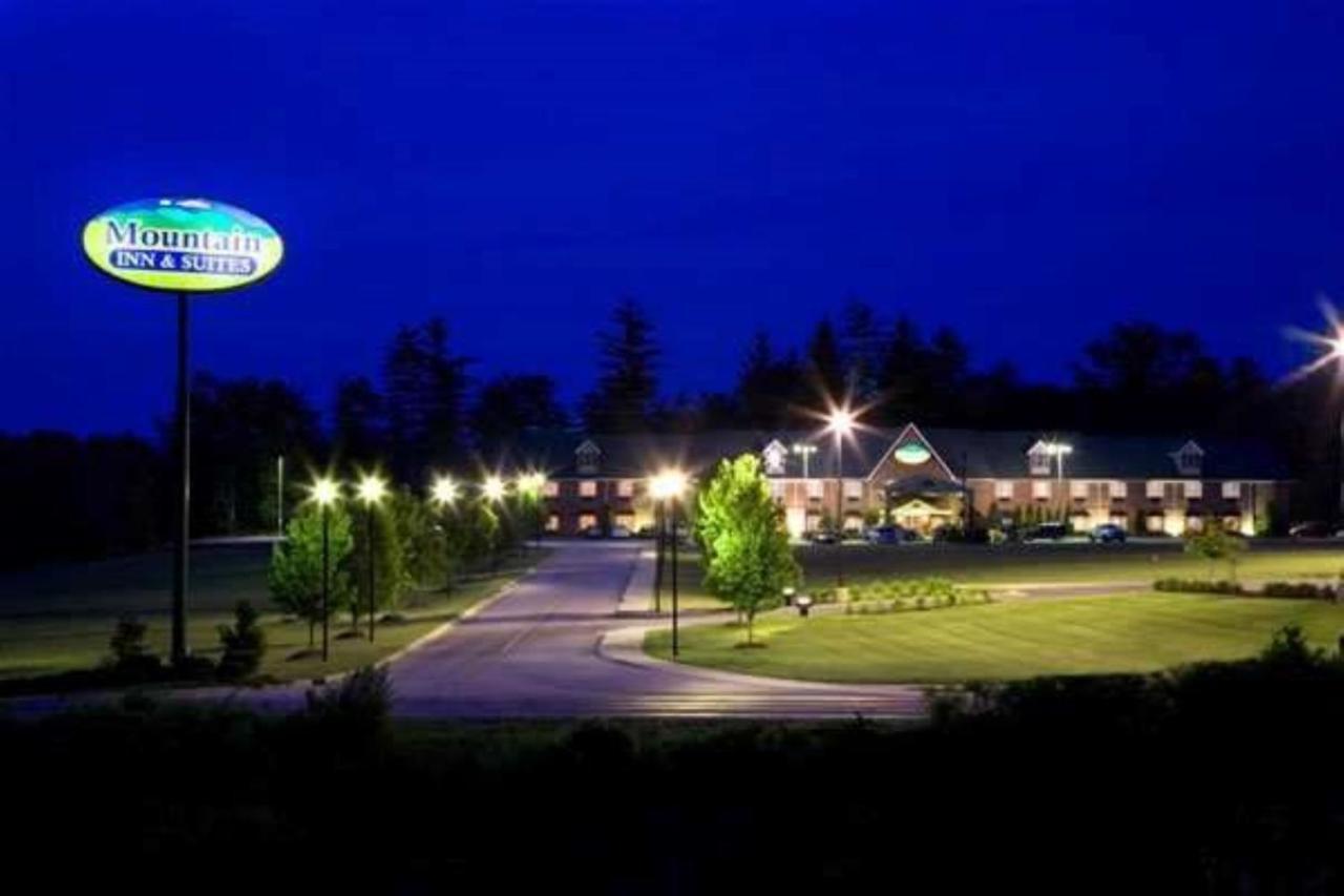 Mountain Inn & Suites Flat Rock Exterior photo