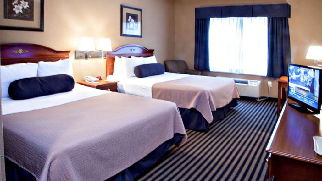 Mountain Inn & Suites Flat Rock Room photo